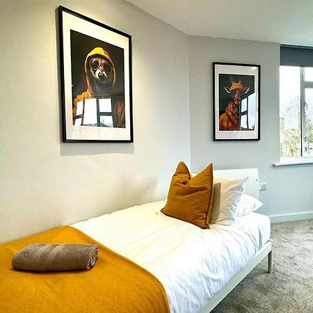 Bournemouth Getaway: 3Br Apartment Near Beach Exterior foto